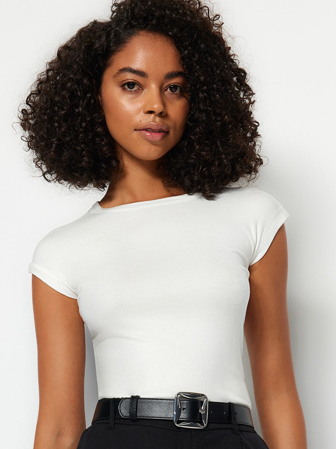 

Trendyol Round Neck Top, White