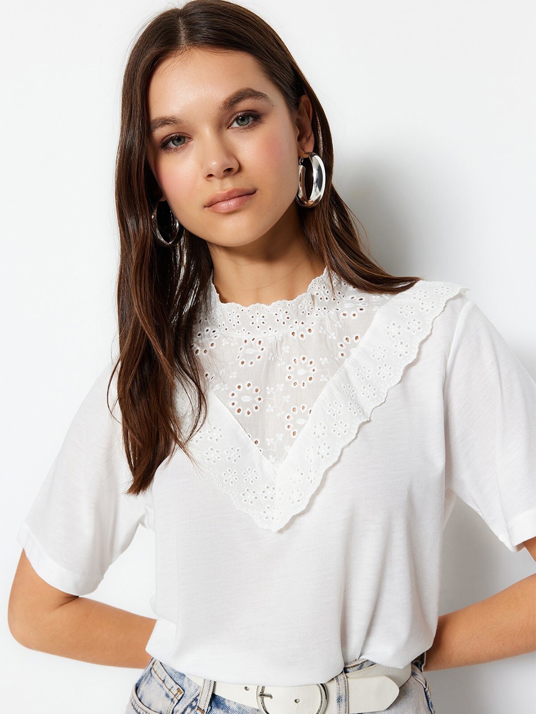 

Trendyol Round Neck Pure Cotton Top, White
