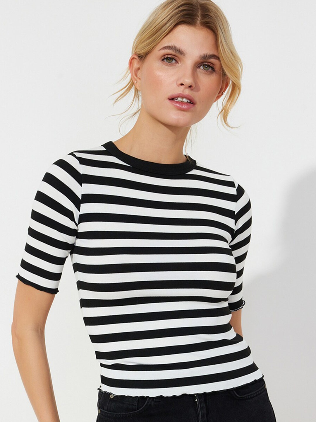 

Trendyol Striped Fitted Top, Black