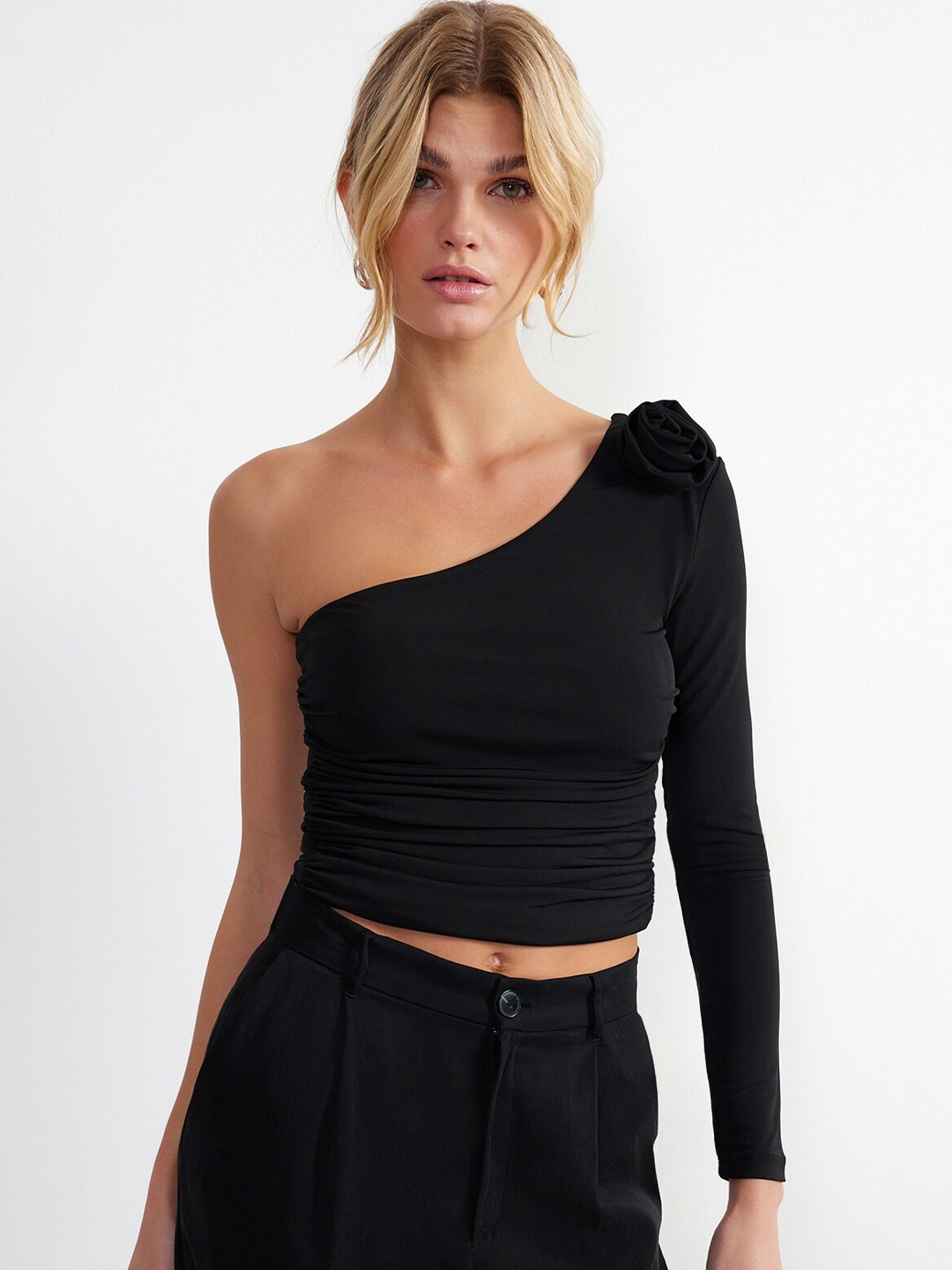 

Trendyol One Shoulder Crop Fitted Top, Black