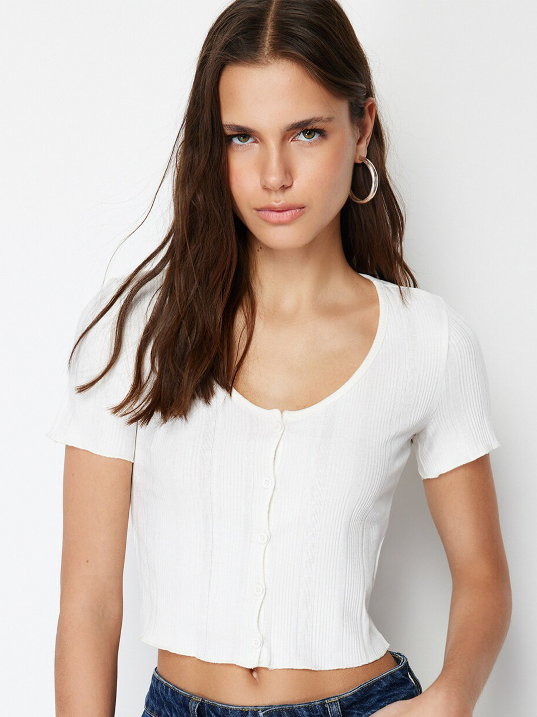 

Trendyol Fitted Crop Top, White
