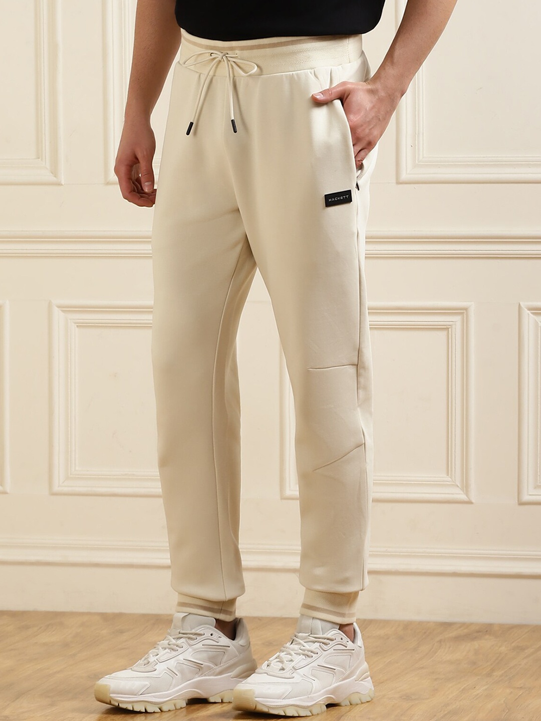 HACKETT LONDON Men Mid Rise Cotton Joggers, Cream