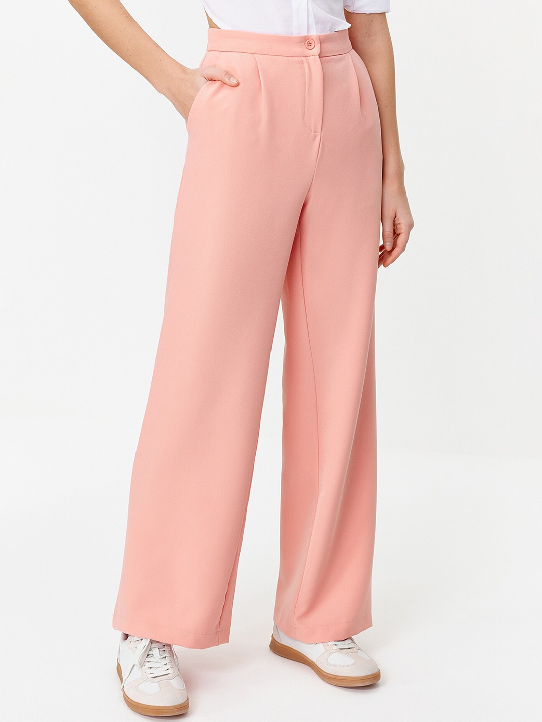 

Trendyol Women Mid-Rise Pleated Parallel Trousers, Pink