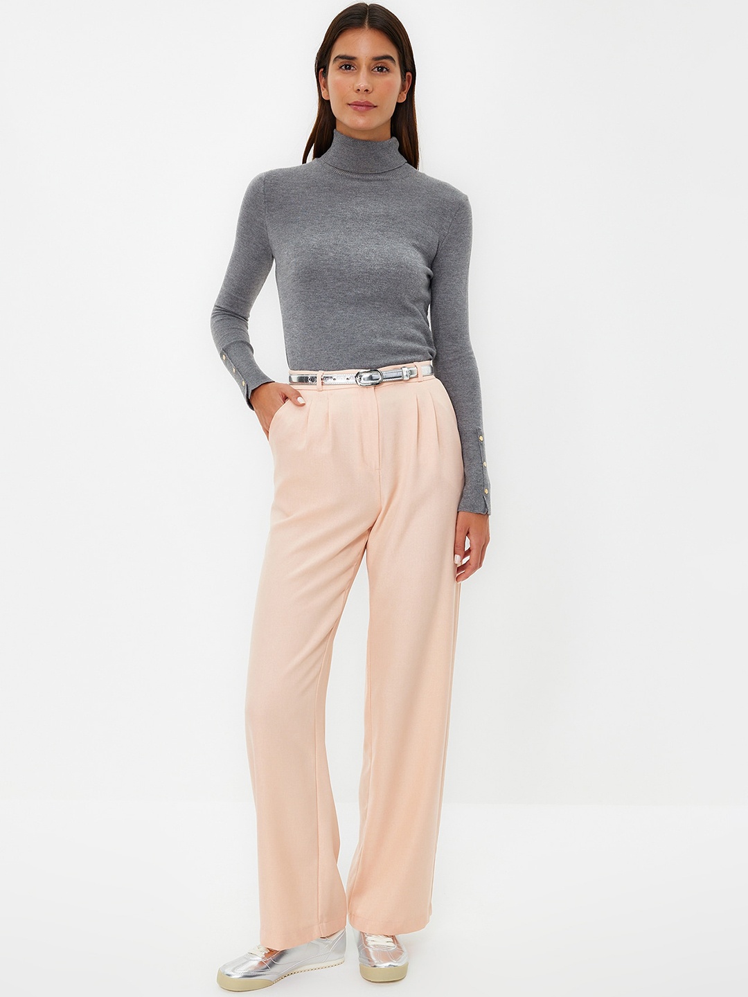 

Trendyol Women Mid-Rise Pleated Parallel Trousers, Pink