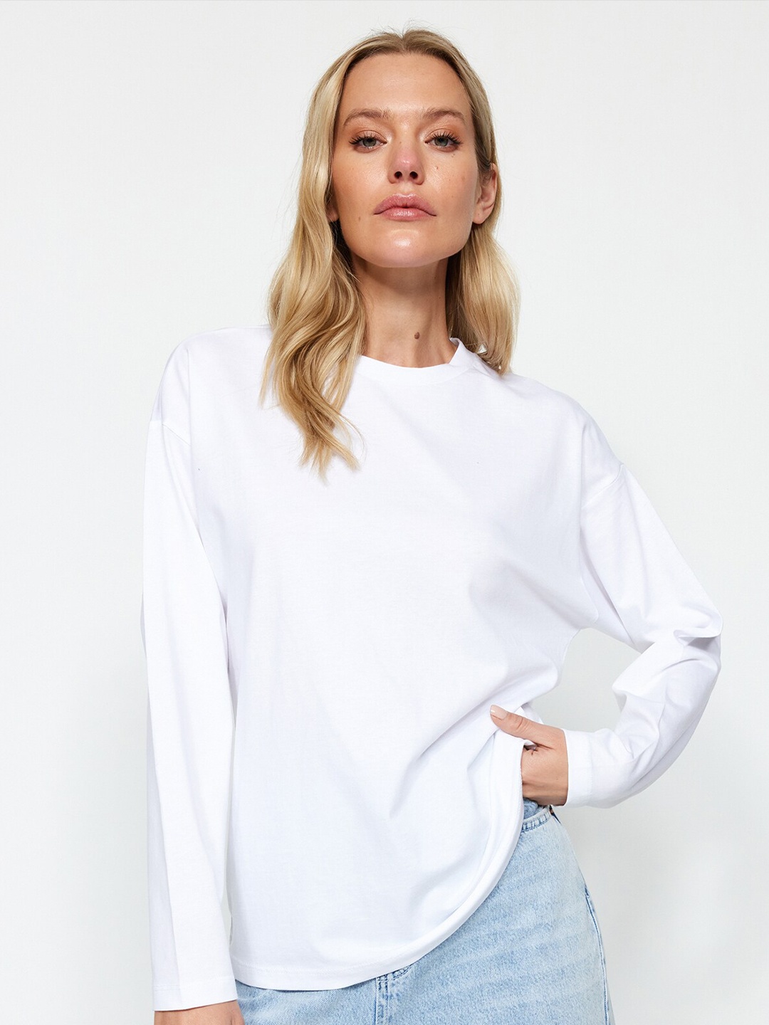 

Trendyol Round Neck Long Sleeves Cotton T-shirt, White