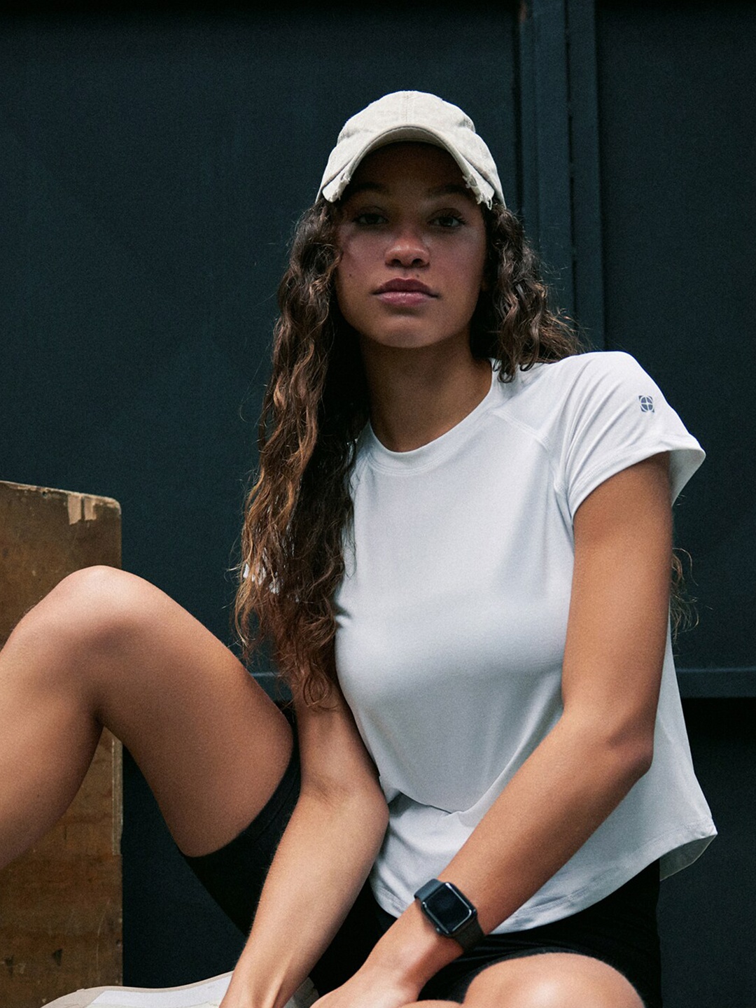 

Trendyol Round Neck Regular Sleeves T-shirt, White
