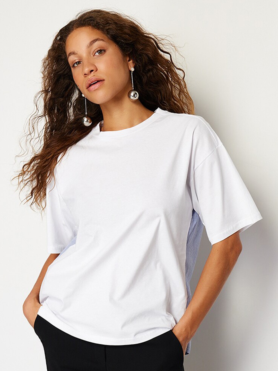 

Trendyol Round Neck Cotton Oversized T-shirt, White