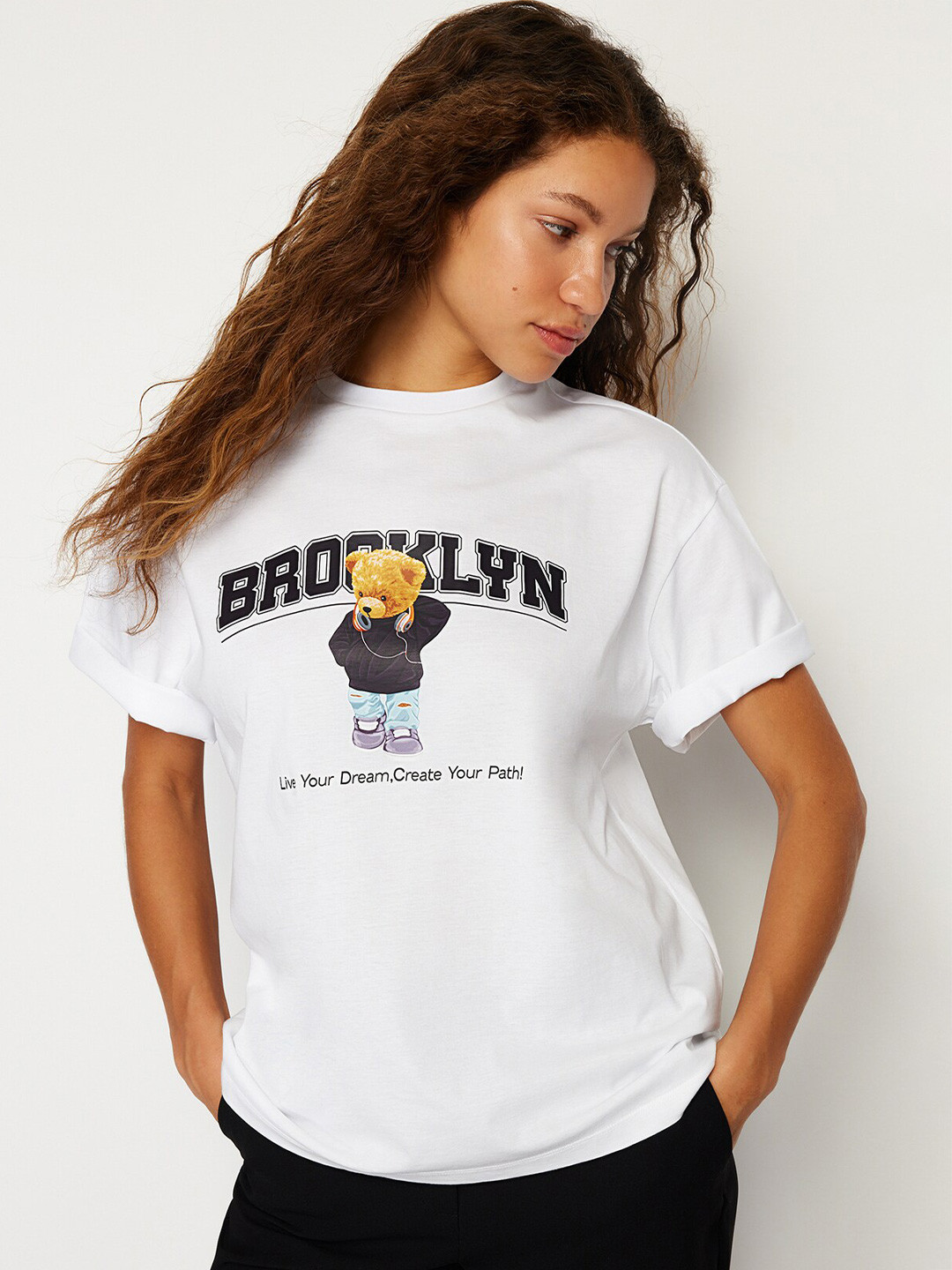 

Trendyol Typography Printed Round Neck Drop-Shoulder Sleeves Cotton Oversized T-shirt, Na