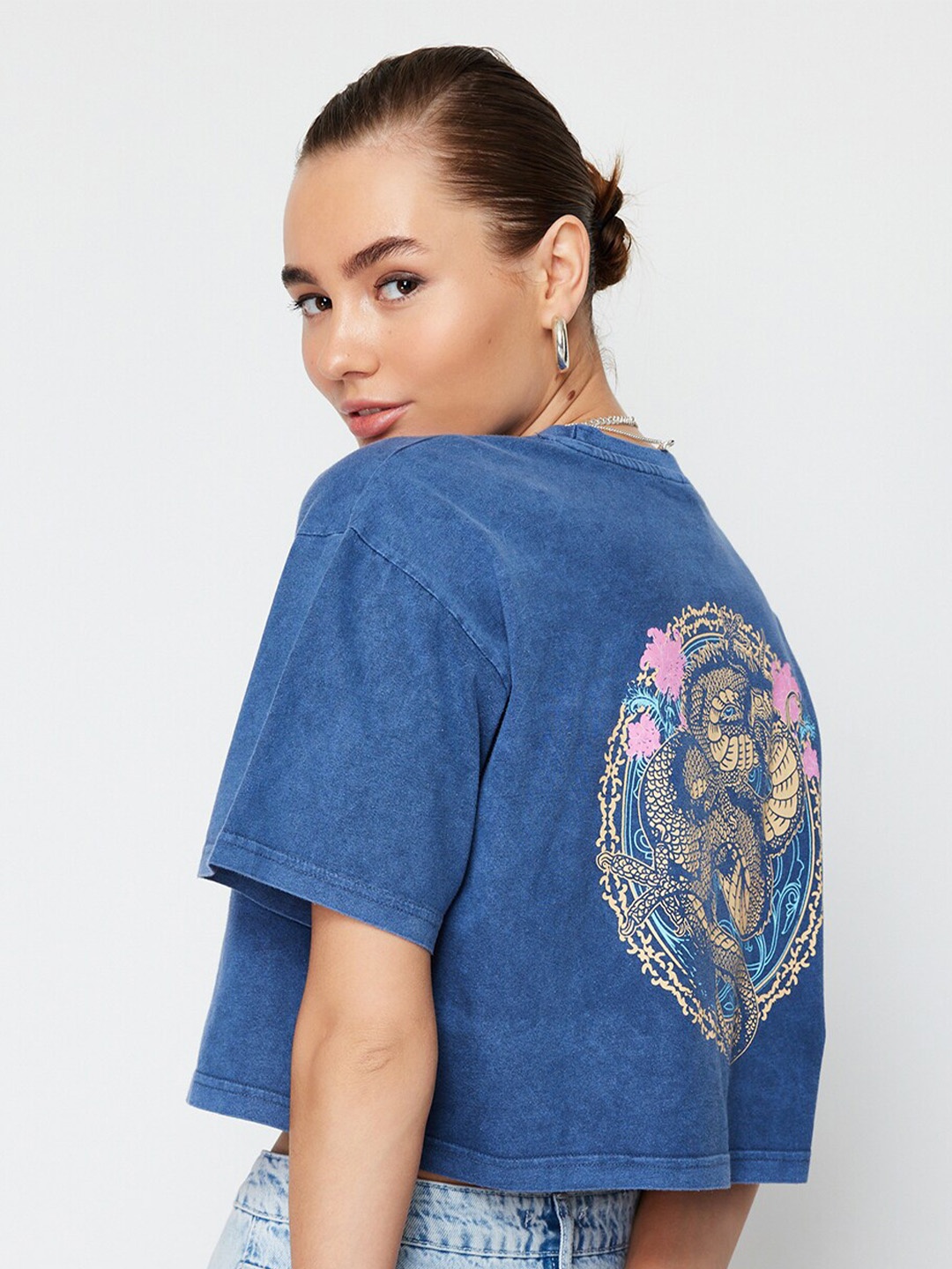 

Trendyol Graphic Printed Round Neck Cotton Crop T-shirt, Blue