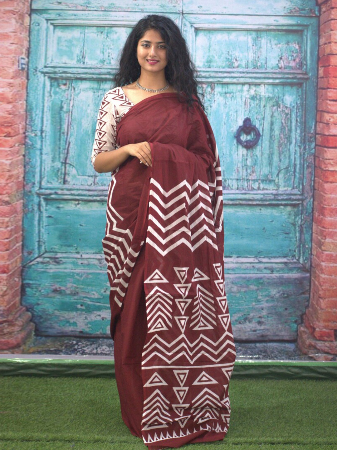 

GK FASHION Pure Cotton Saree, Maroon