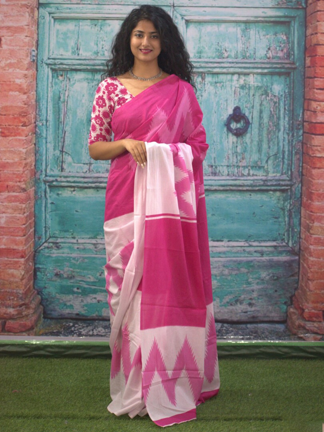 

GK FASHION Pure Cotton Saree, Pink