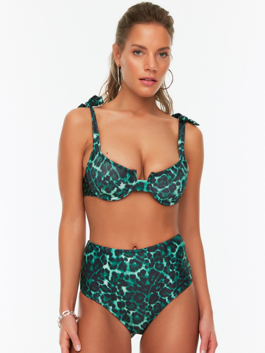 

Trendyol Printed Basic Briefs, Green