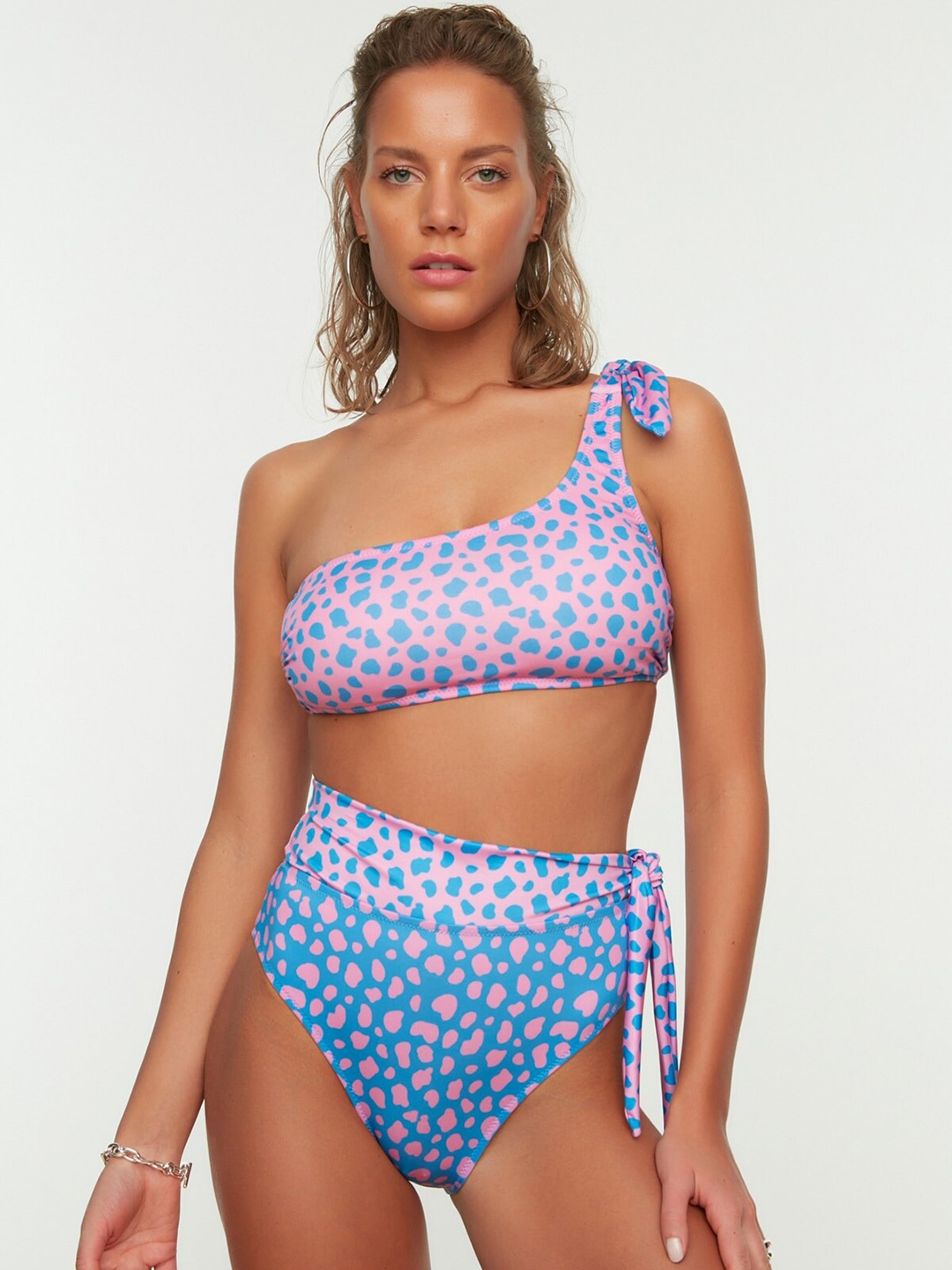 

Trendyol Printed Basic Briefs 147224251, Pink