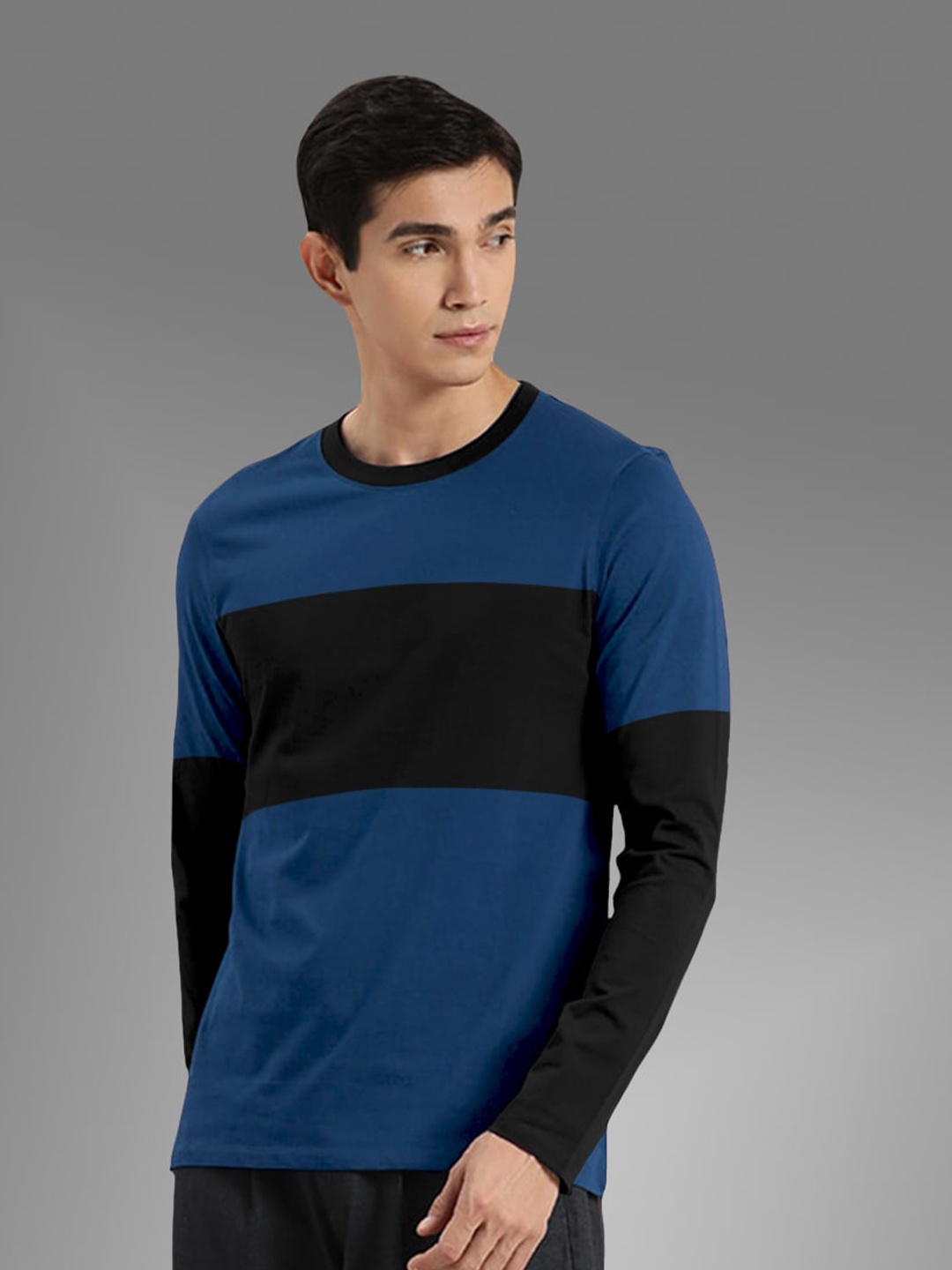 

BAESD Men Colourblocked Round Neck Cotton T-shirt, Blue