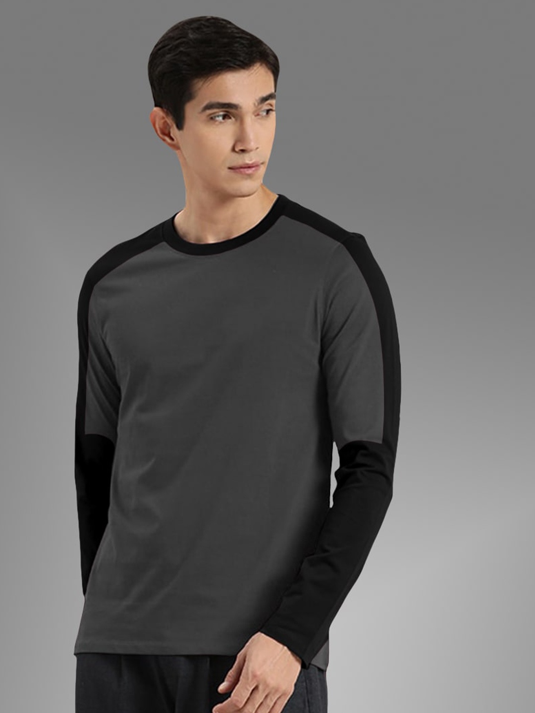 

BAESD Colourblocked Round Neck Cotton T-shirt, Grey