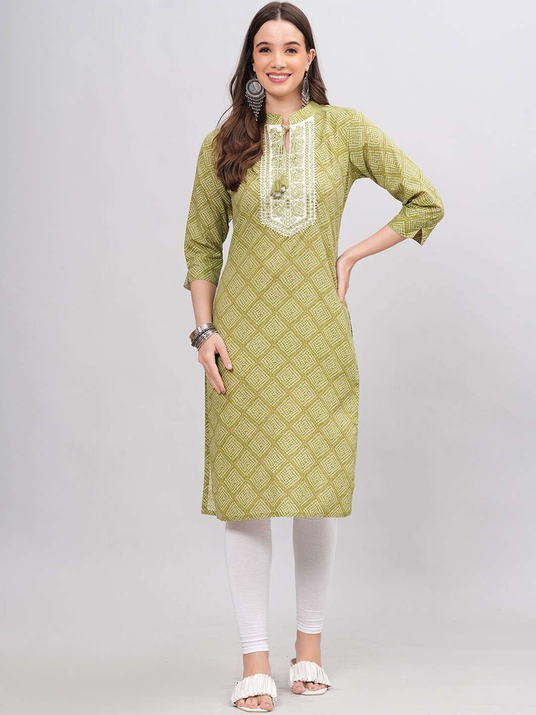 

JC4U Bandhani Printed Tie Up Neck Thread Work Kurta, Green