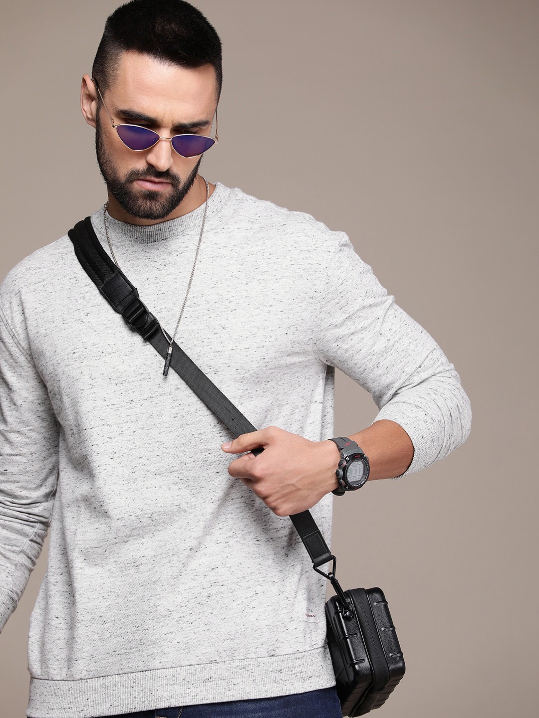 

Roadster Men Self Design T-shirt, Grey melange