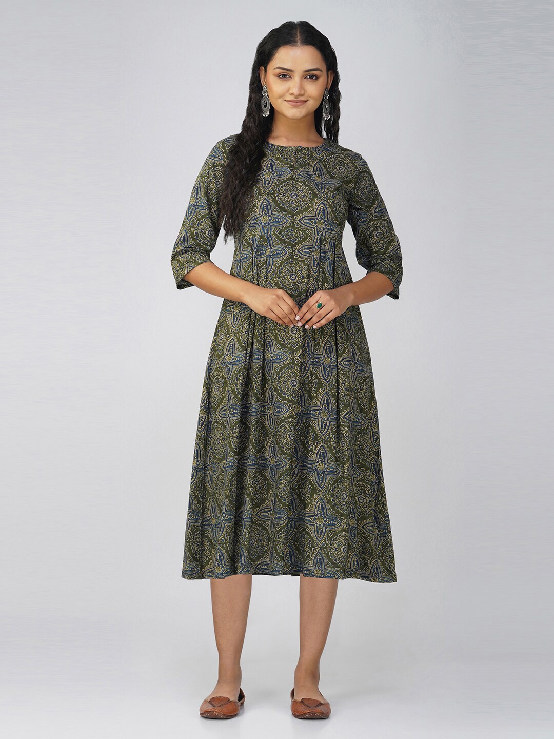 

SPARSA Ethnic Motifs Printed Pure Cotton A-Line Dress, Green