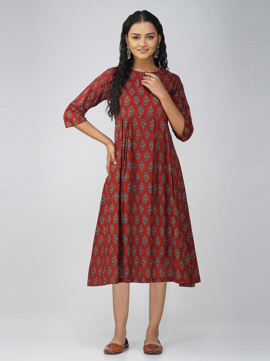 

SPARSA Floral Printed Gathered Detail Pure Cotton A-Line Midi Dress, Maroon