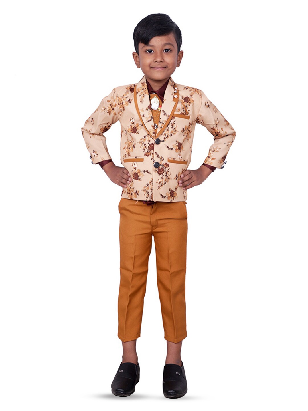 

BAESD Boys Floral Printed Shawl Collar 4-Piece Suit Set, Beige