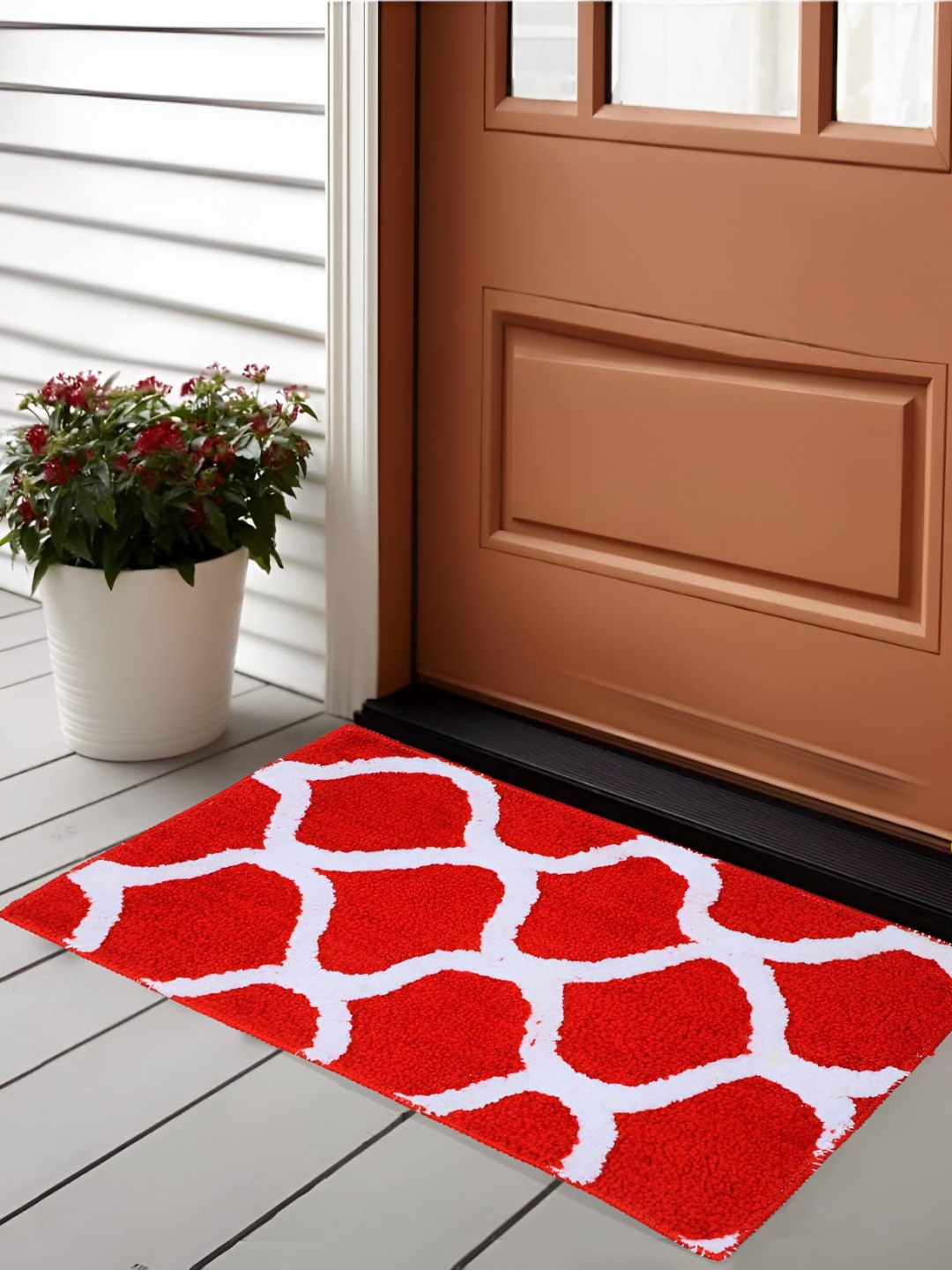 

Bajo's Red & White Self-Designed Anti-Skid Doormat