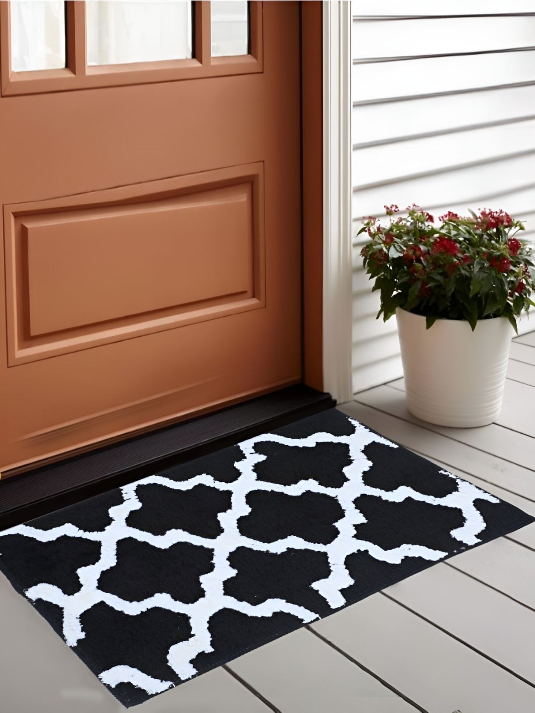 

Bajo's Black & White Printed Anti-Skid Doormat