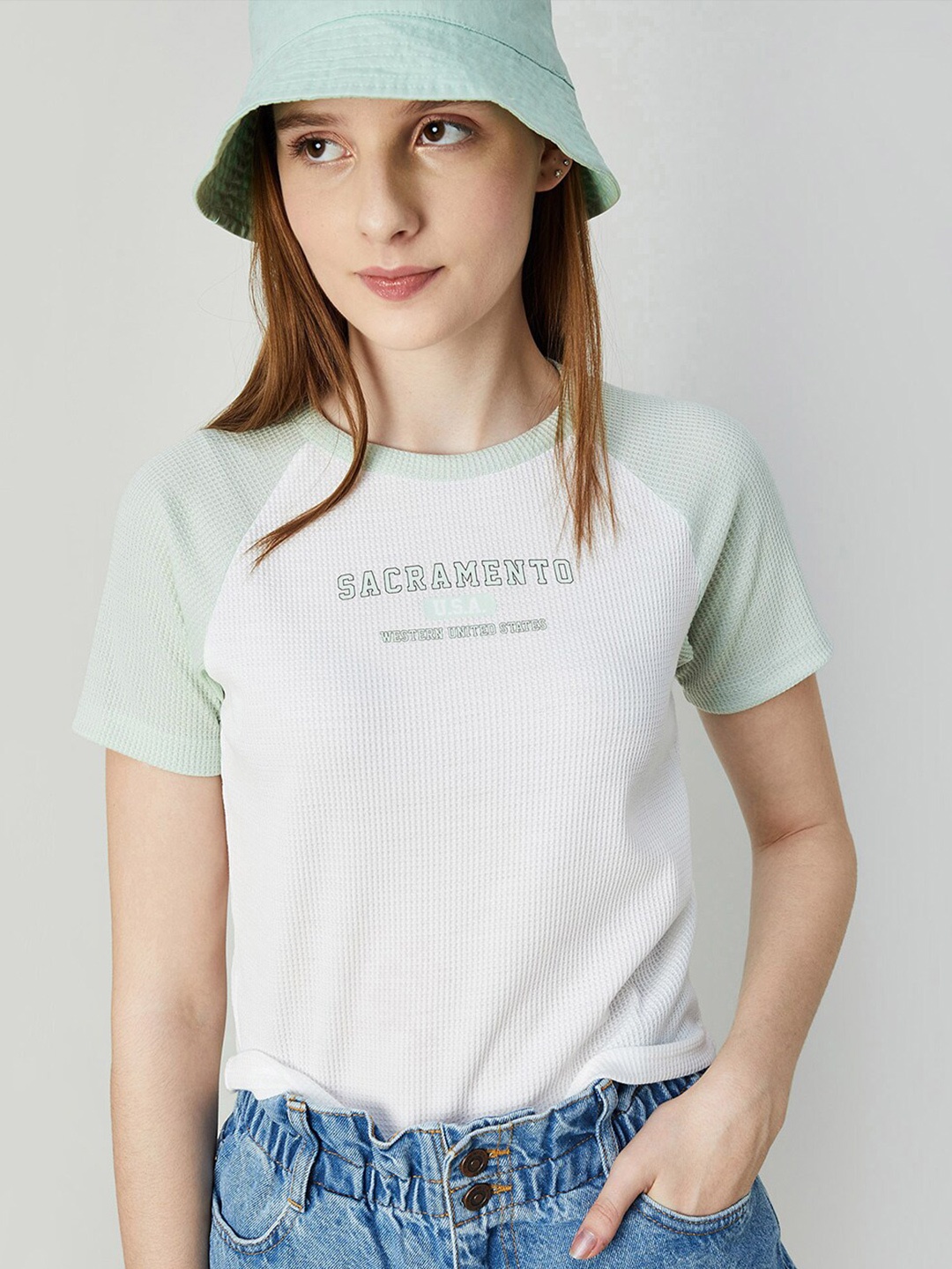 

Ginger by Lifestyle Typography Printed Raglan Sleeves T-shirt, Green