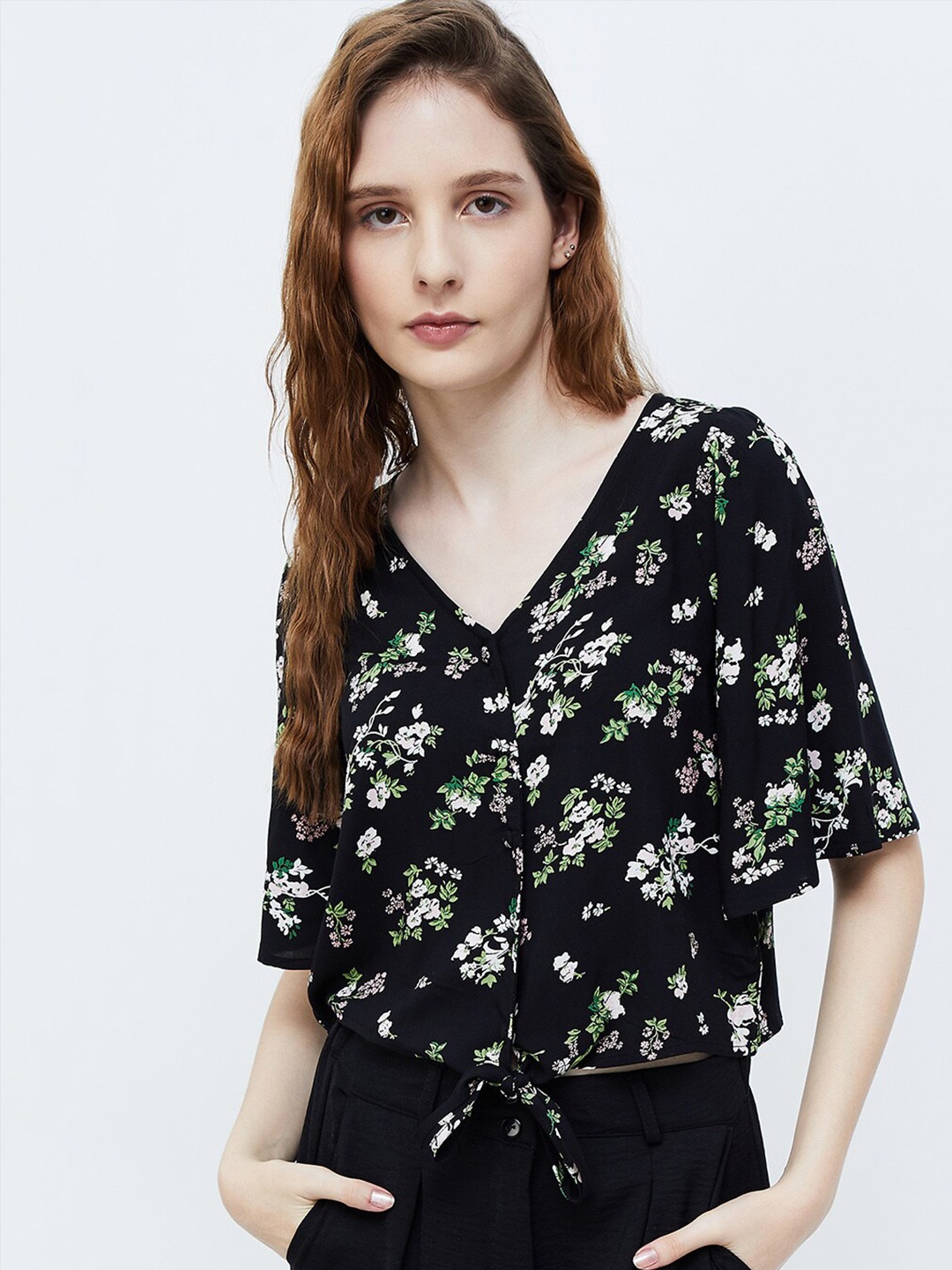 

Ginger by Lifestyle Floral Printed Bell Sleeves Regular Top, Black