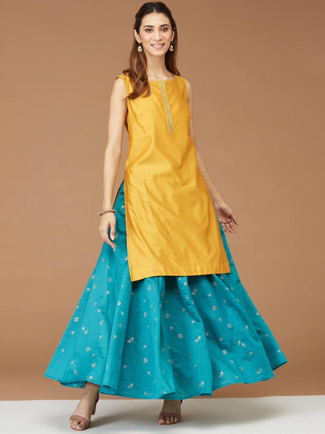 

Fabindia Women Floral Embroidered Regular Kurta with Skirt, Yellow
