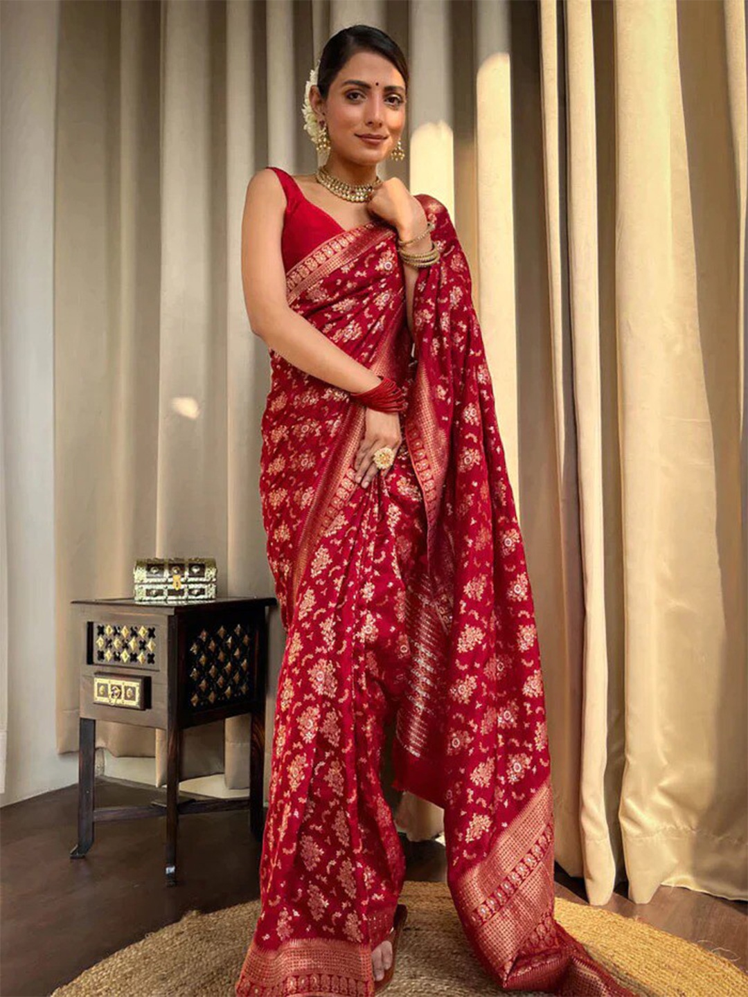 

KALINI Woven Design Zari Kanjeevaram Saree, Red