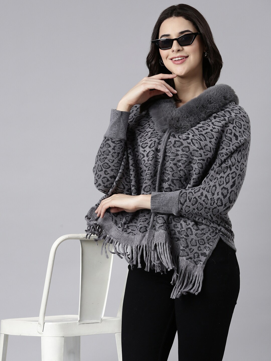 

SHOWOFF Women Printed Longline Poncho, Grey
