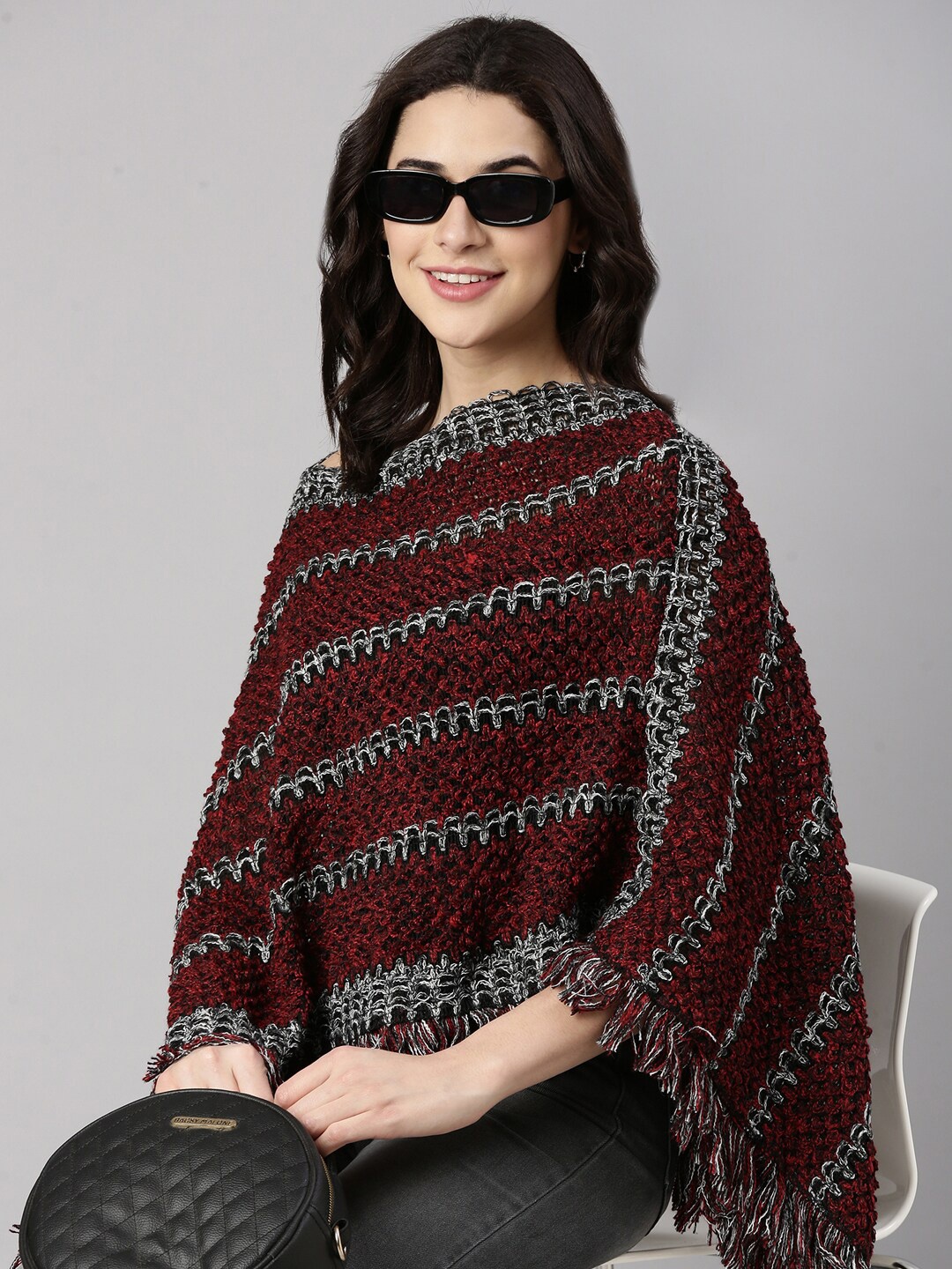 

SHOWOFF Women Poncho, Maroon