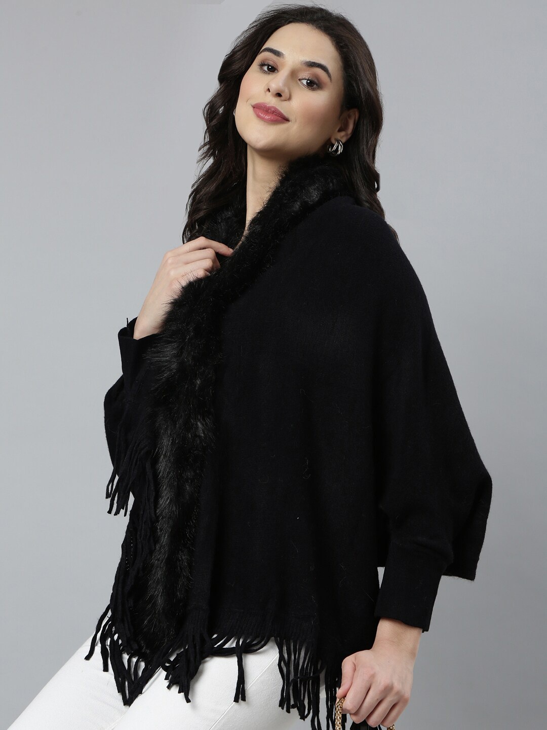 

SHOWOFF Women Longline Poncho with Fringed Detail, Black