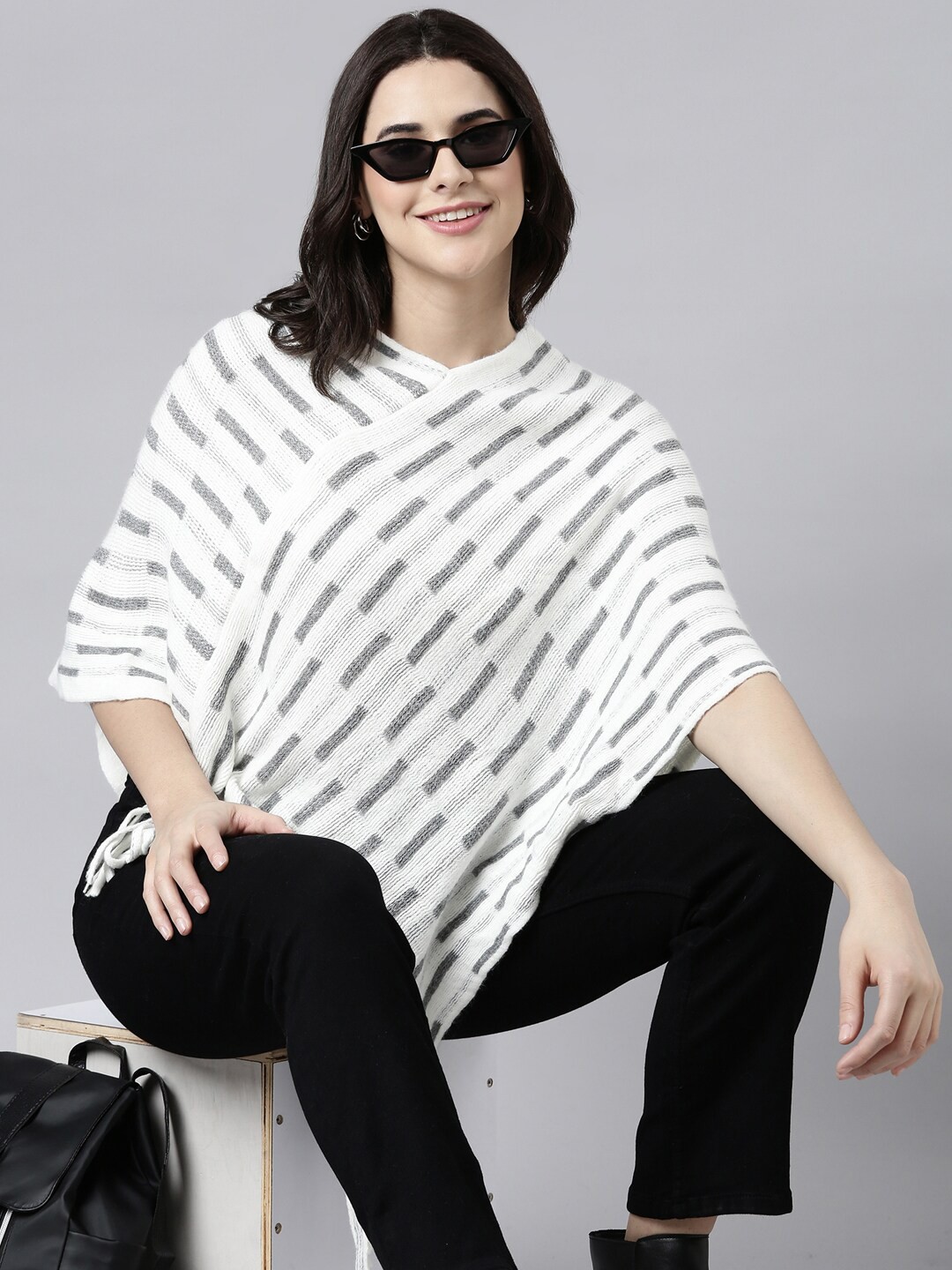 

SHOWOFF Women Striped Poncho, Off white