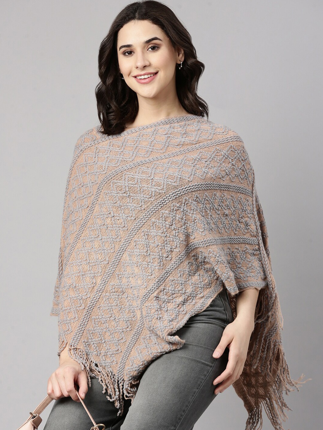 

SHOWOFF Women Cable Knit Poncho, Beige