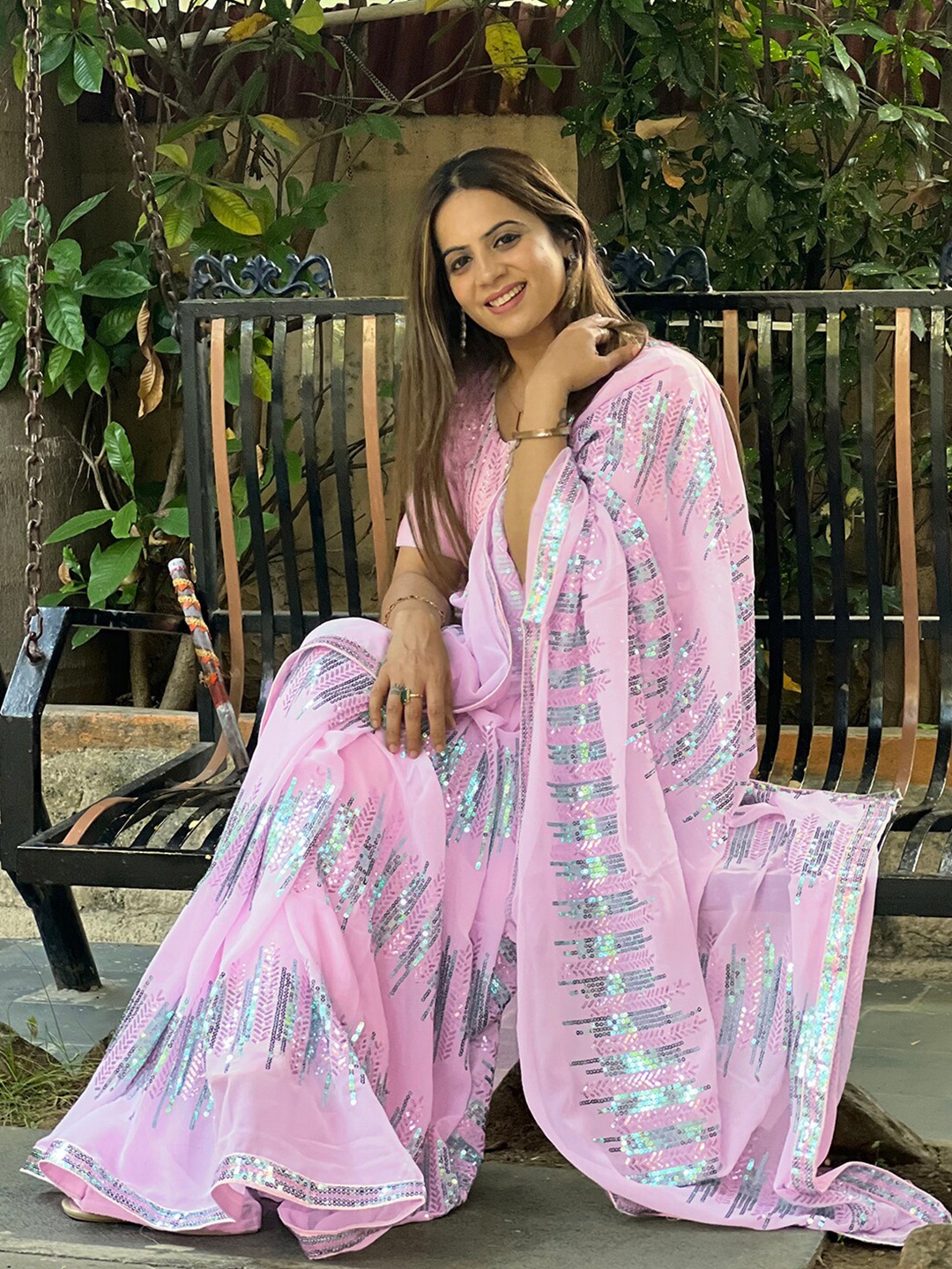 

Mitera Pink Embellished Sequinned Saree, Peach