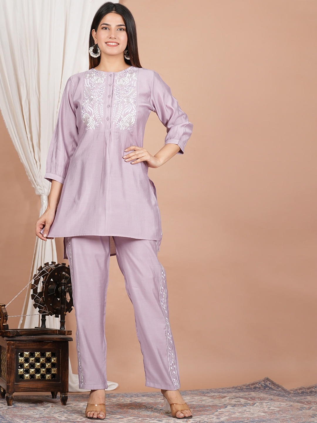 

YASH GALLERY Embroidered Co-Ords, Lavender