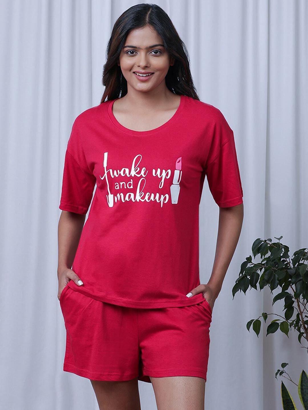 

Slumber Jill Typography Printed Pure Cotton Night Suit, Red
