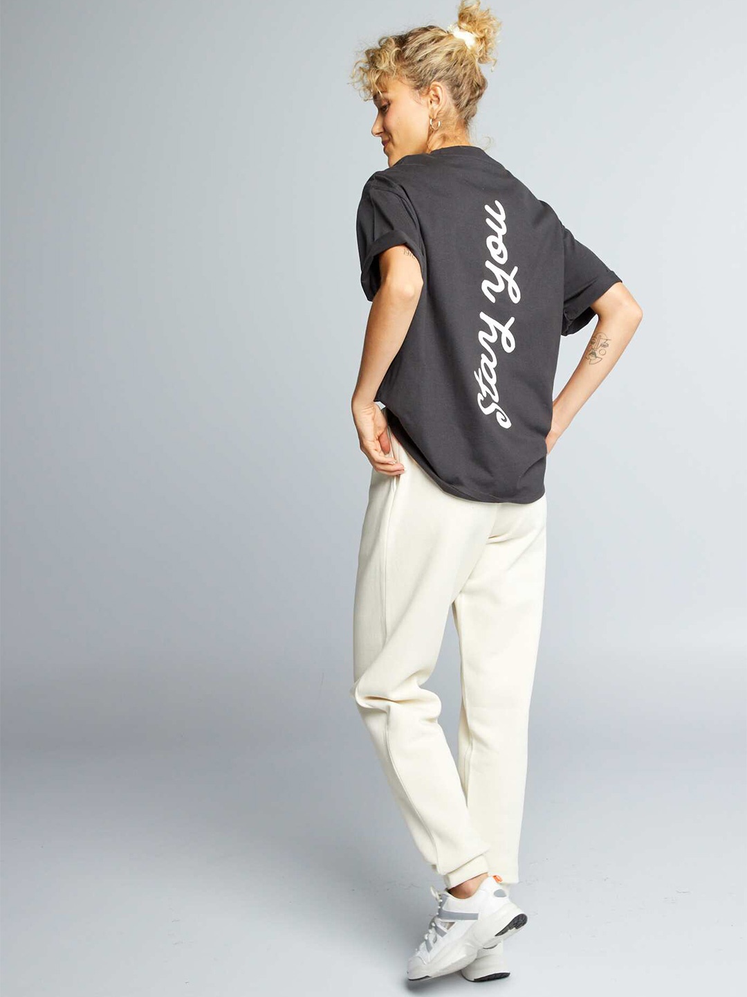 

KIABI Typography Printed Cotton T-shirt, Black