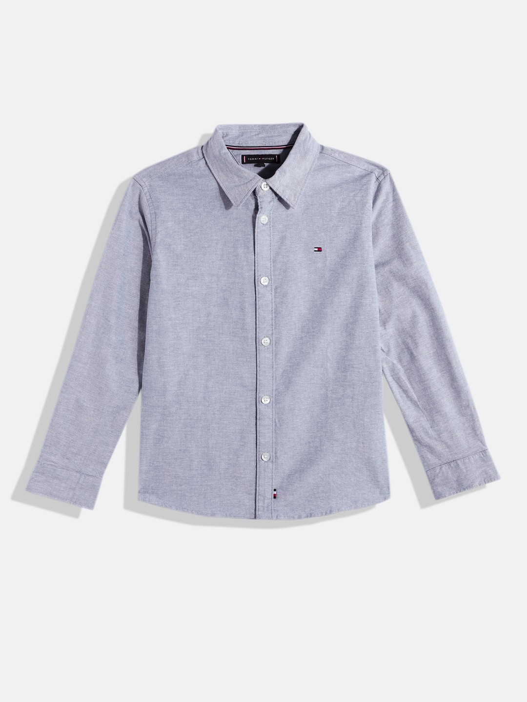 

Tommy Hilfiger Boys Solid Opaque Oxford Weave Casual Shirt, Blue