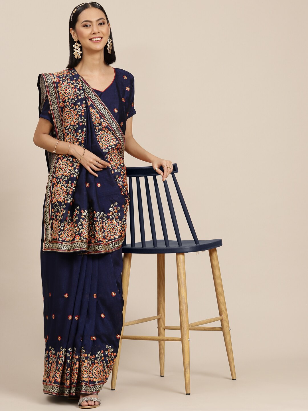 

Mitera Ethnic Motifs Embroidered Georgette Saree, Blue