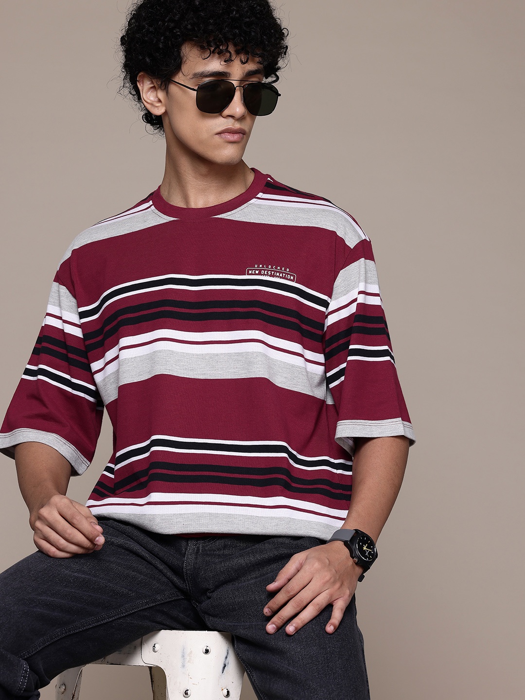 

The Roadster Lifestyle Co. Striped Drop-Shoulder Sleeves Oversized T-shirt, Maroon