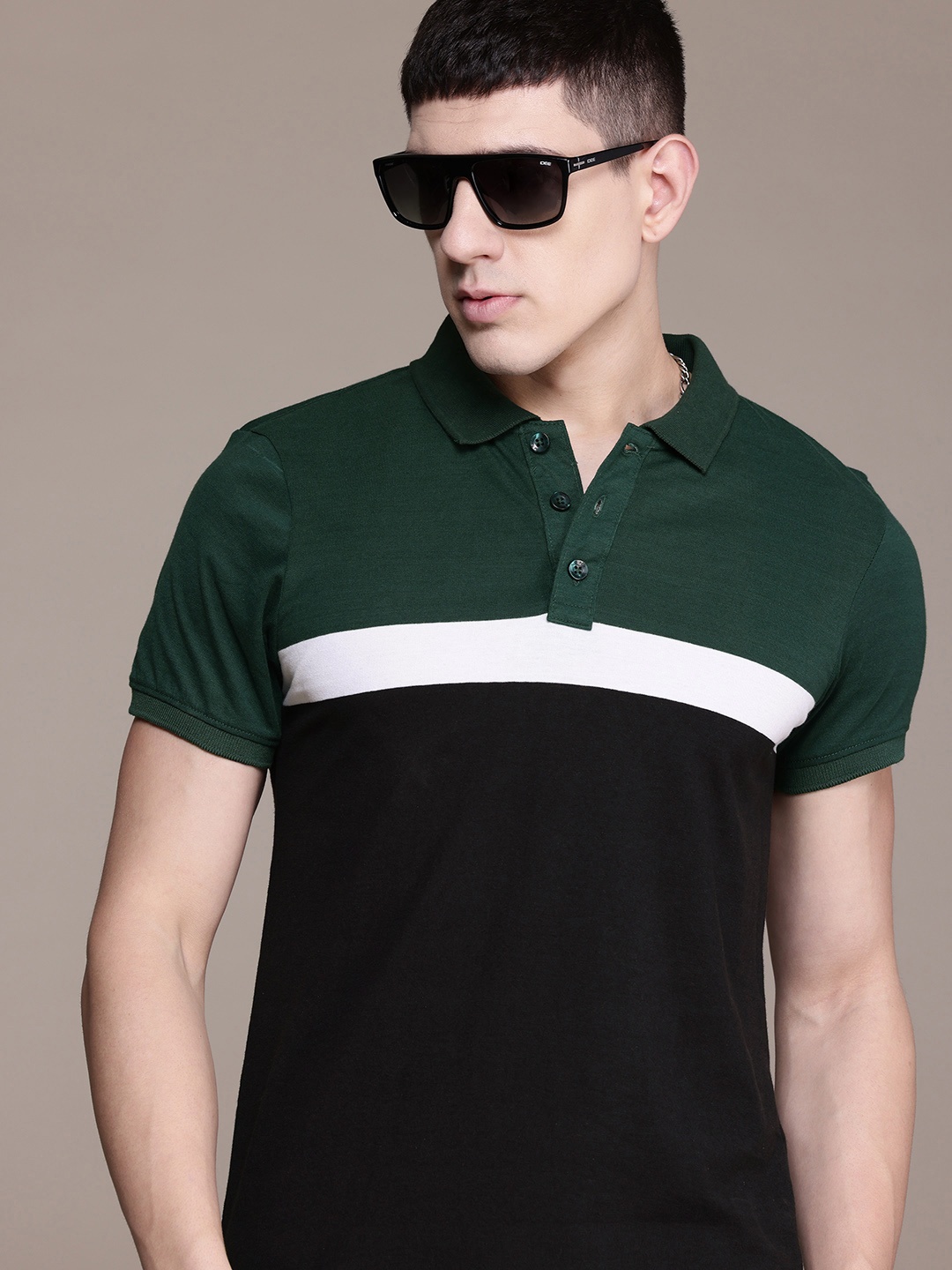 

The Roadster Lifestyle Co. Colourblocked Polo Collar T-shirt, Green