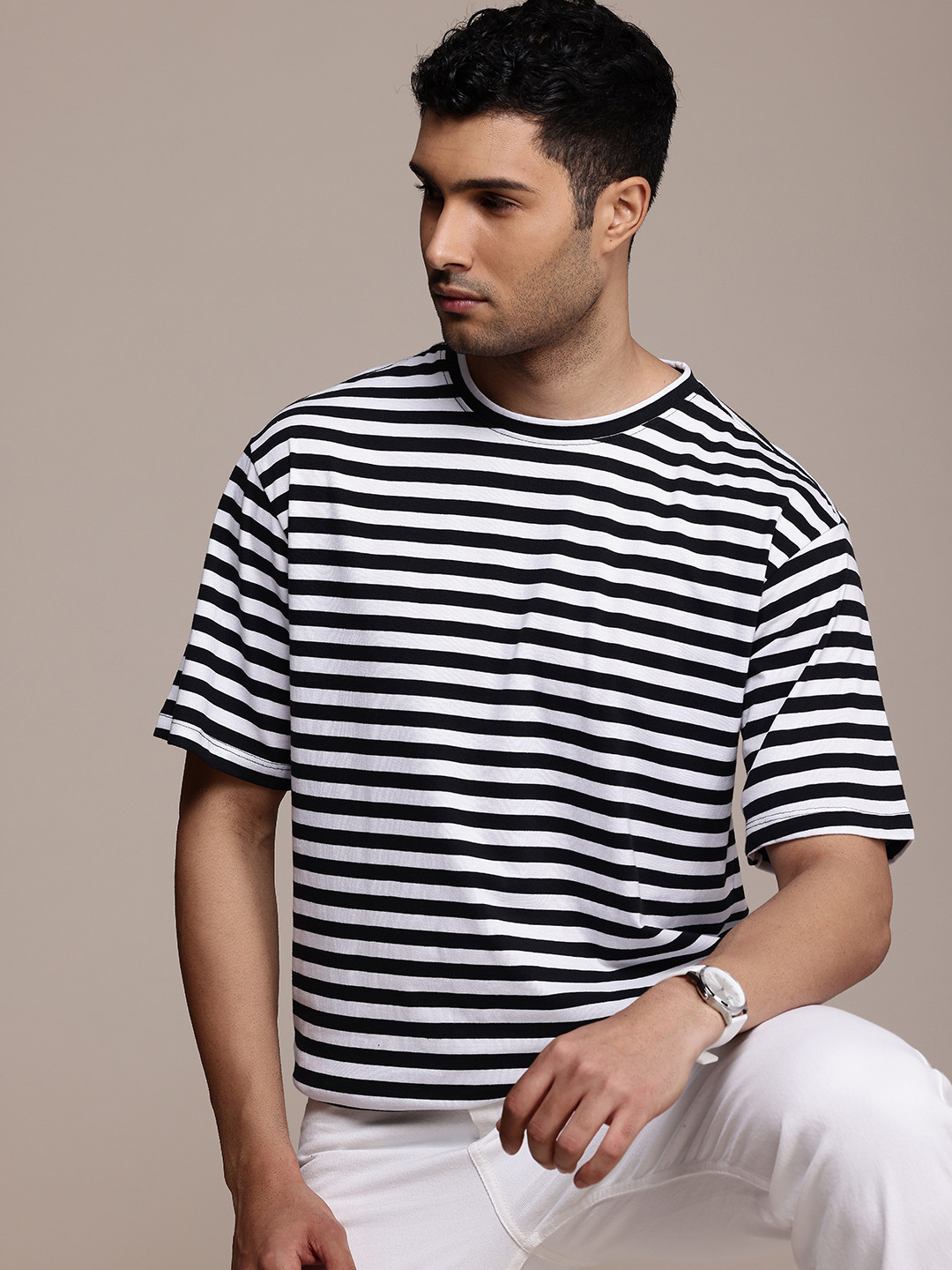 

The Roadster Life Co. Striped Drop-Shoulder Sleeves Relaxed Fit T-shirt, Black