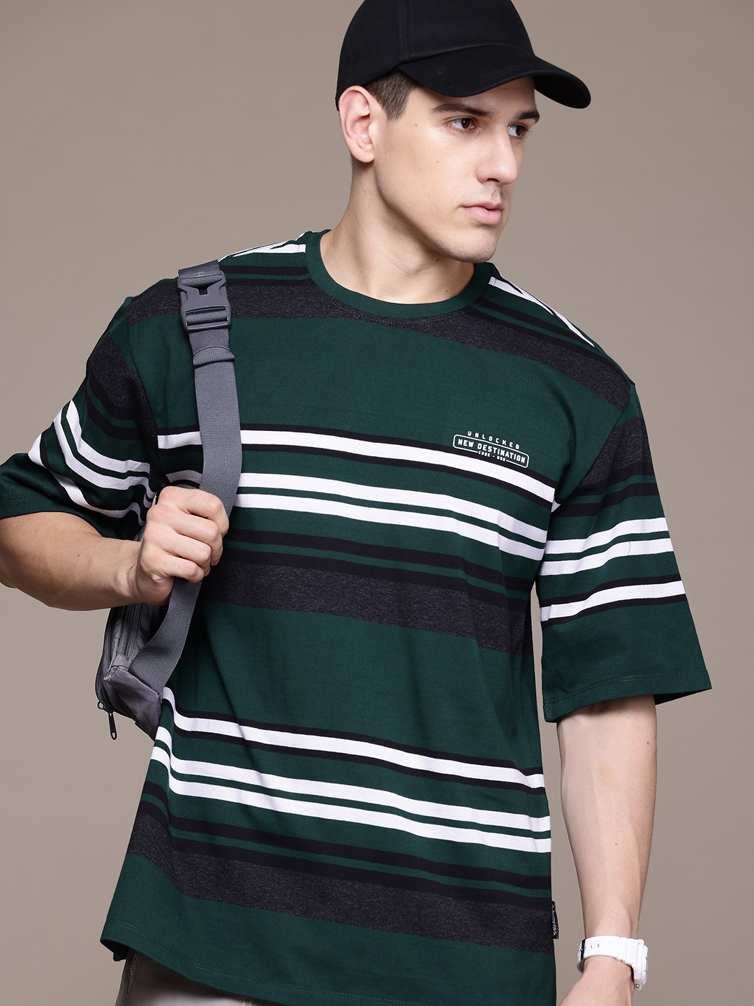 

The Roadster Lifestyle Co. Men Striped Oversized T-shirt, Green