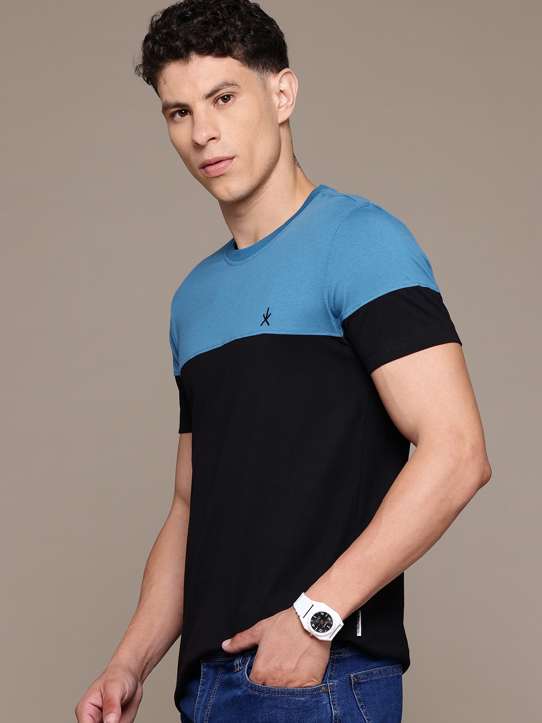 

The Roadster Lifestyle Co. Colourblocked T-shirt, Blue