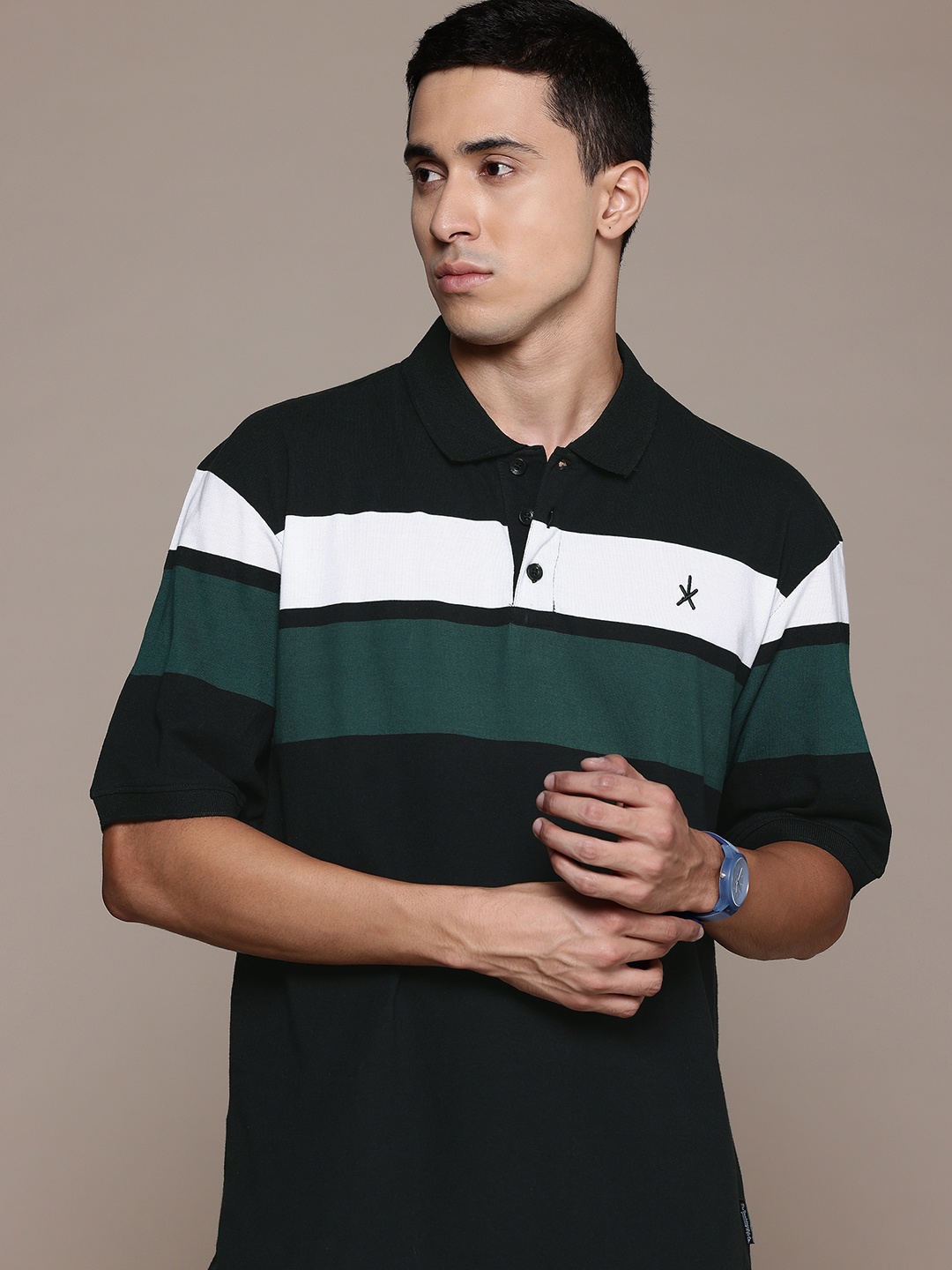 

The Roadster Lifestyle Co. Striped Polo Collar Drop-Shoulder Sleeves T-shirt, Black