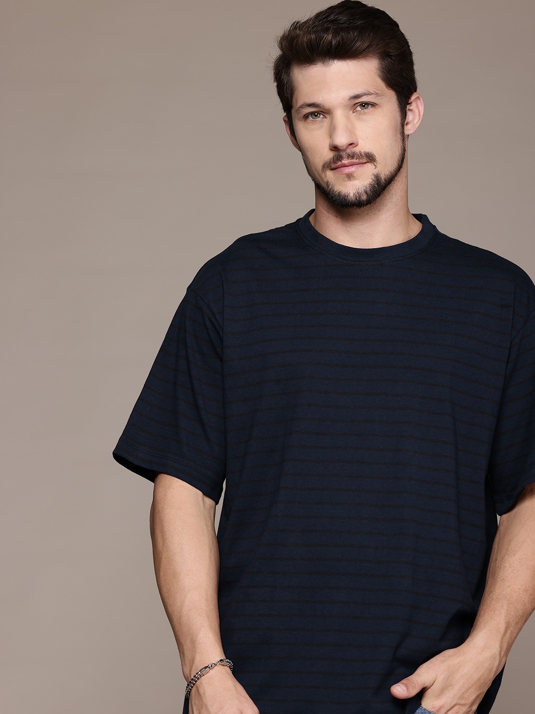 

The Roadster Lifestyle Co. Striped Drop-Shoulder Sleeves Relaxed T-shirt, Navy blue