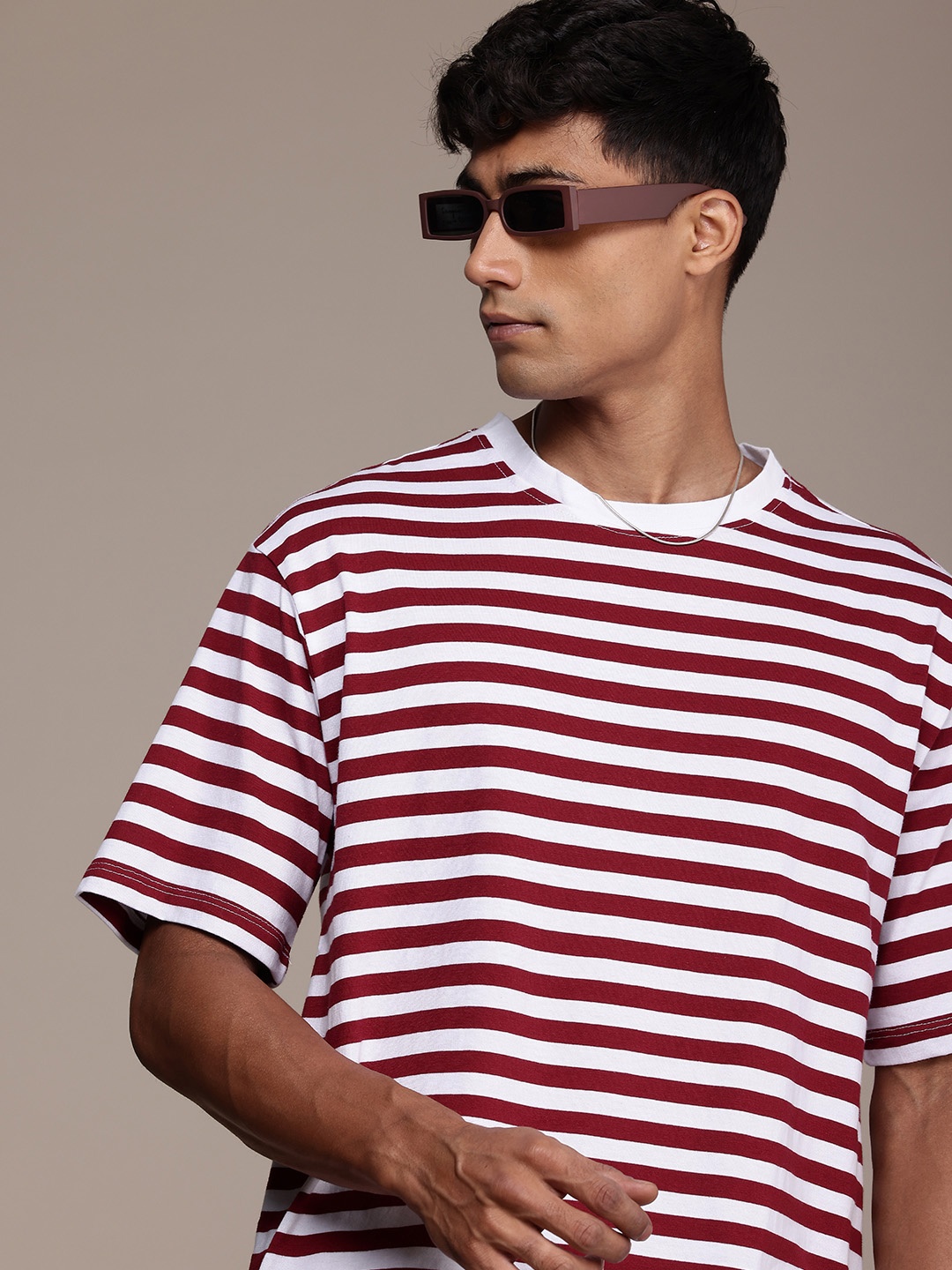 

The Roadster Life Co. Striped Drop-Shoulder Sleeves Relaxed Fit T-shirt, Maroon
