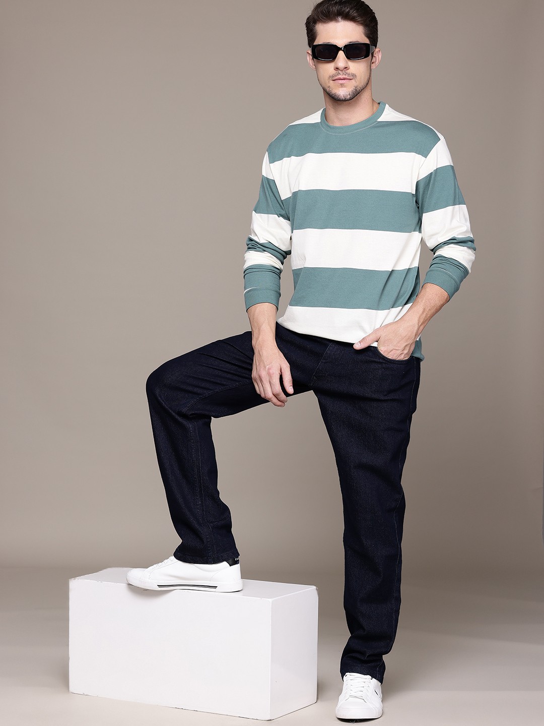 

The Roadster Lifestyle Co. Striped Drop-Shoulder Sleeves Relaxed T-shirt, Green